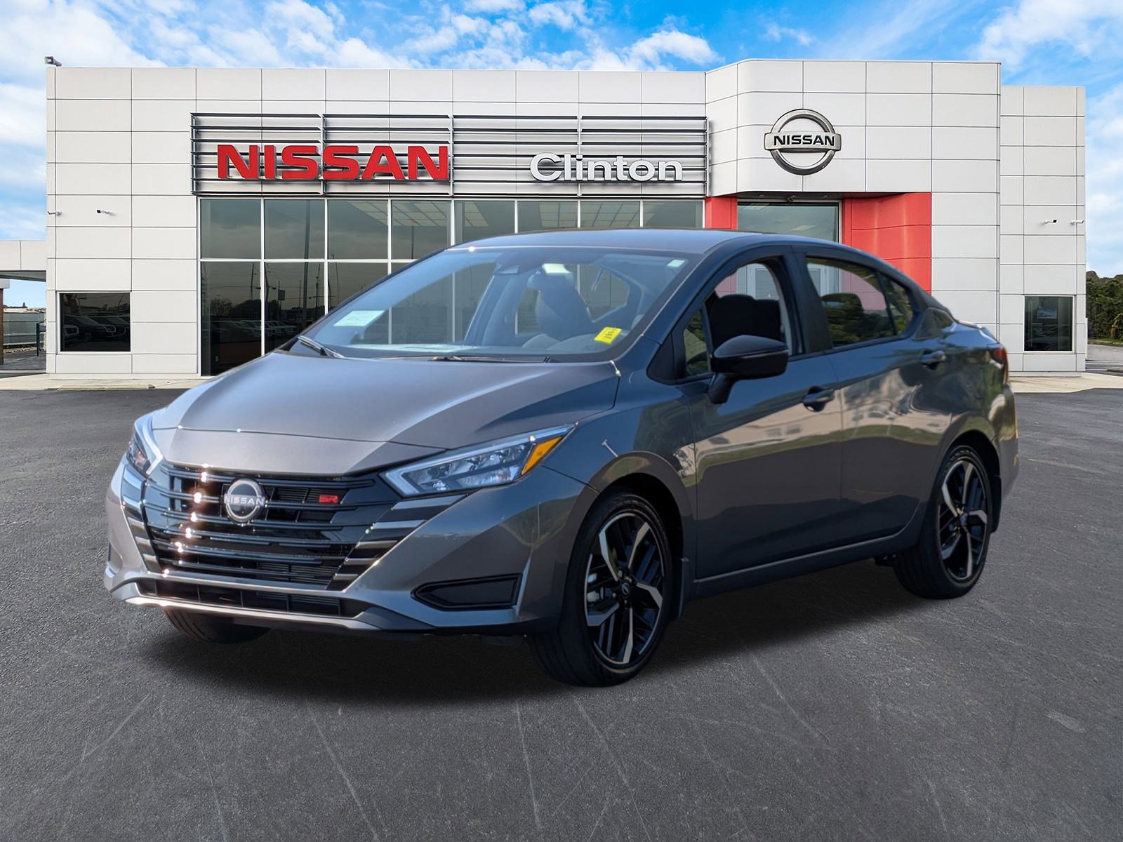 New 2025 Nissan Versa SR w/ Trunk Package FWD image 7