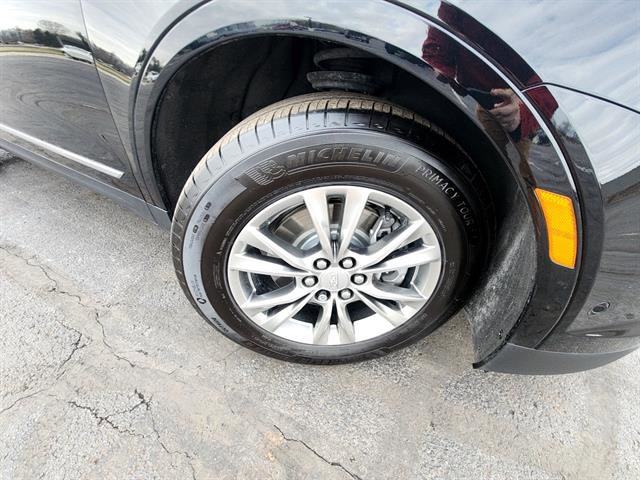 Used 2023 Cadillac XT5 Premium Luxury w/ Technology Package image 3
