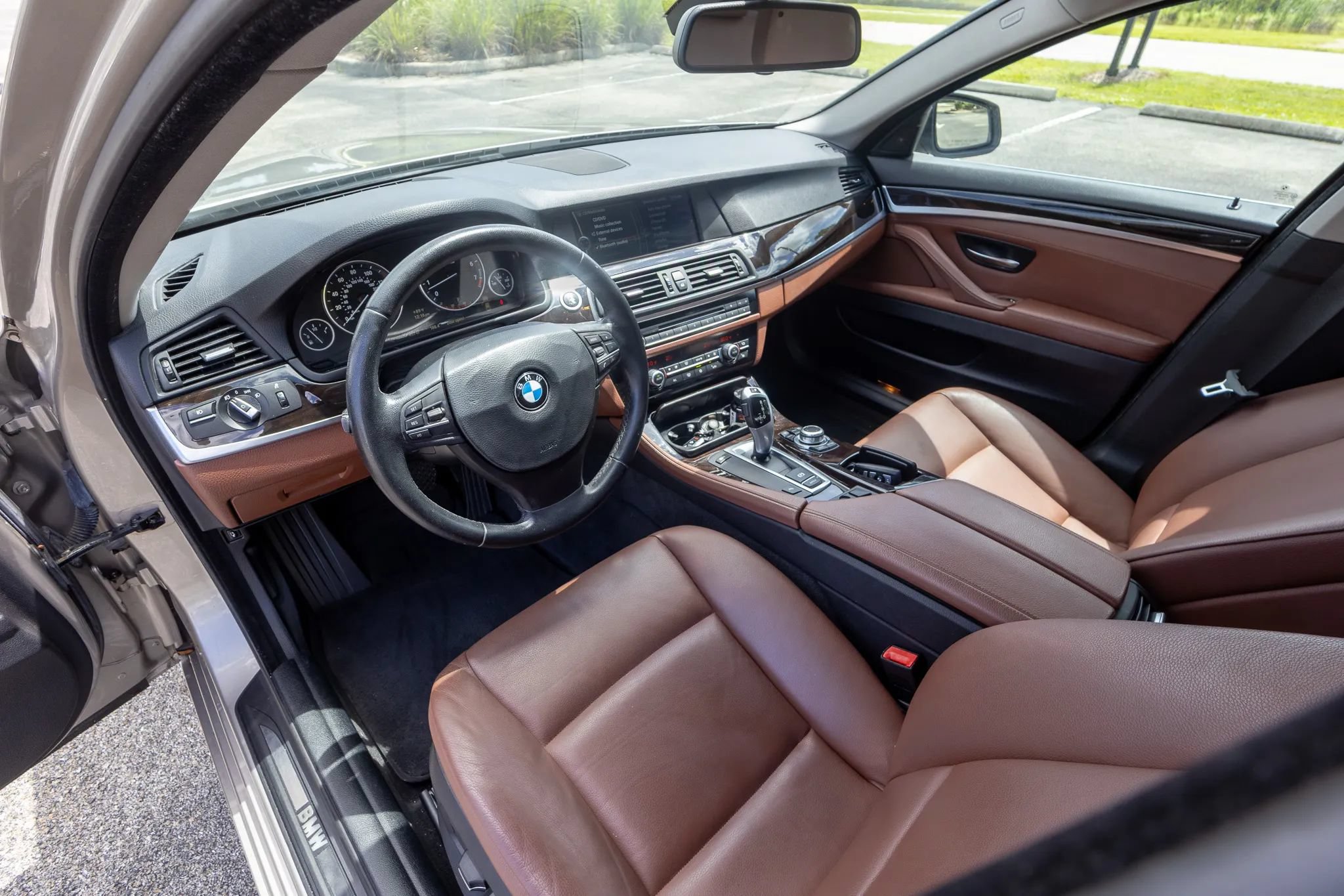 Used 2011 BMW 535i Sedan RWD image 5