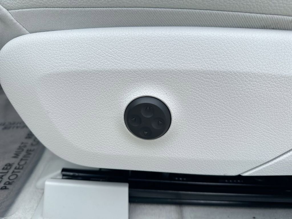 Used 2024 Mercedes-Benz EQE 350+ 4MATIC Sedan image 14