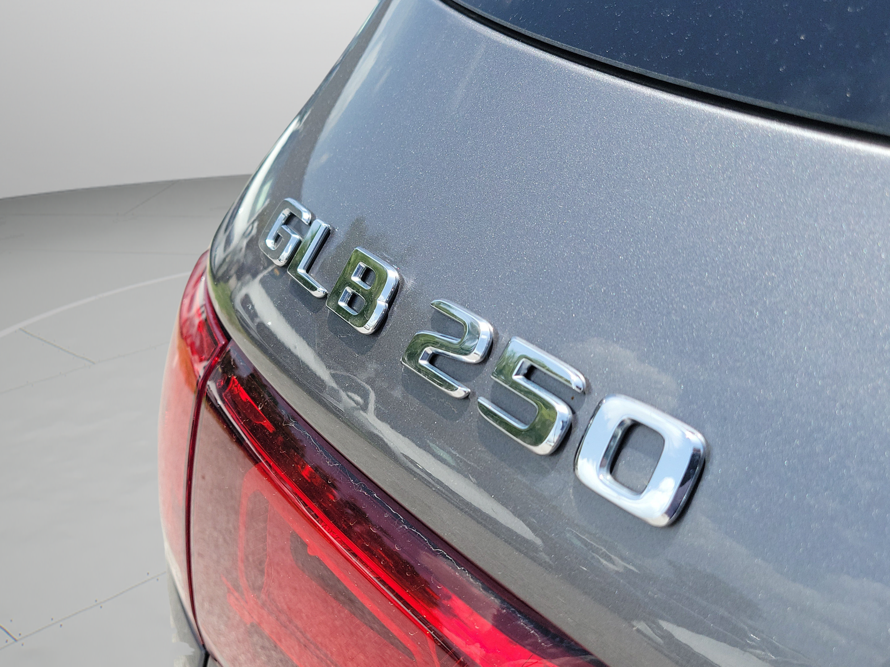 Used 2023 Mercedes-Benz GLB 250 image 32