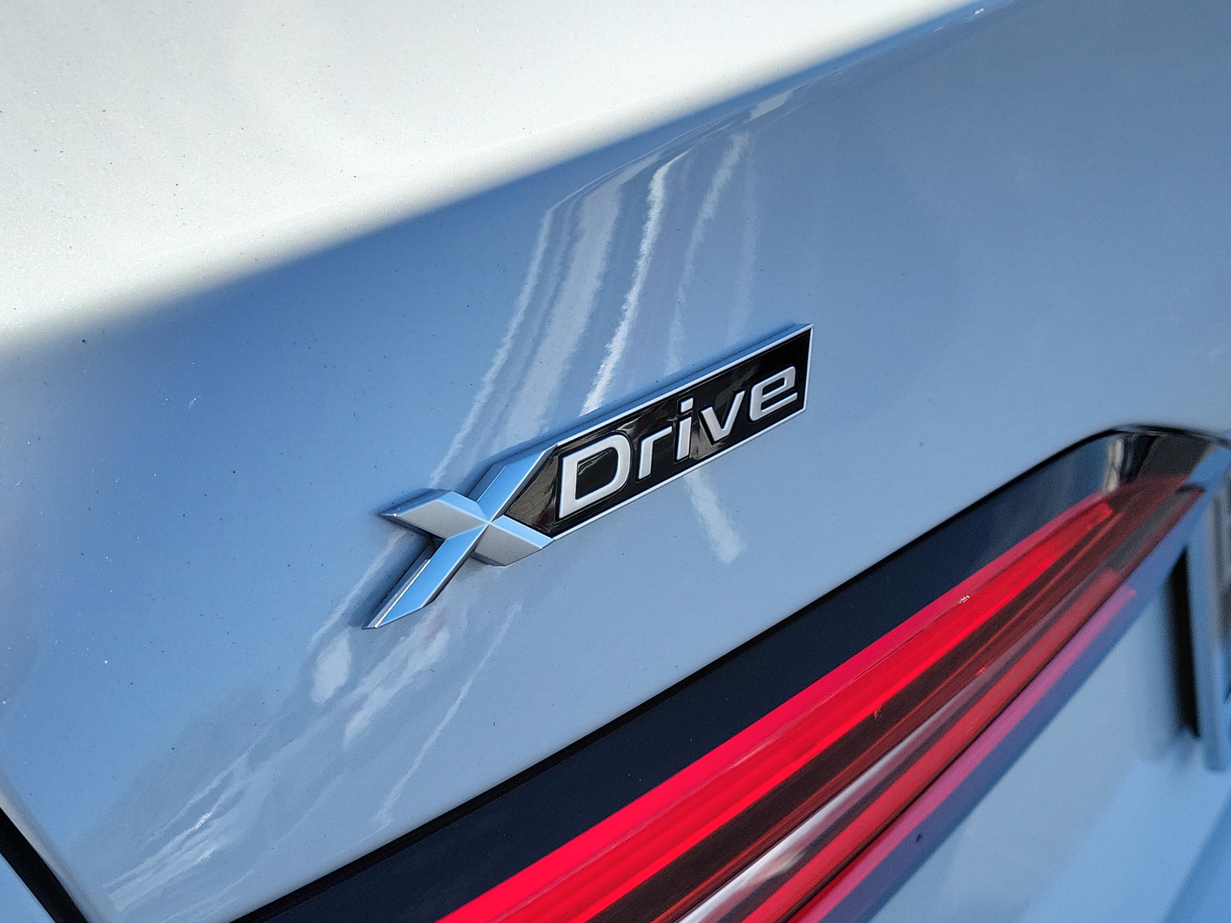 Used 2025 BMW 540i xDrive AWD/4WD image 5