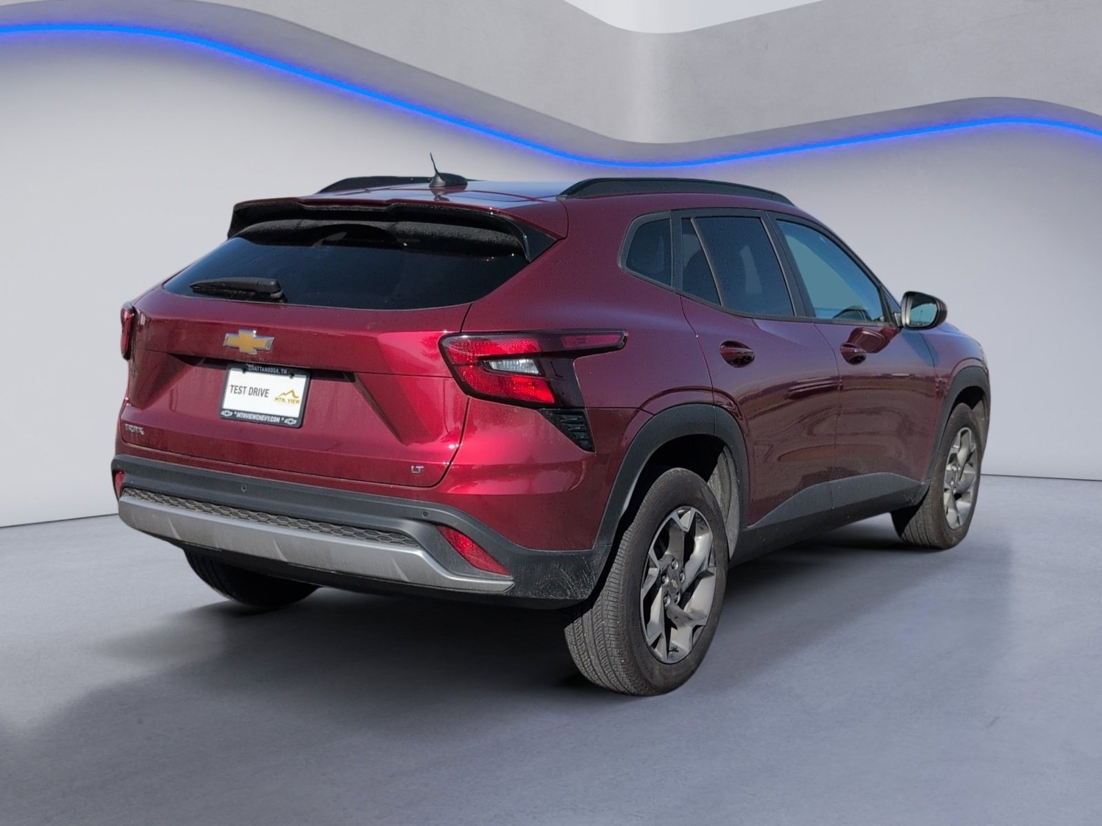 Used 2025 Chevrolet Trax LT w/ Driver Confidence Package image 3