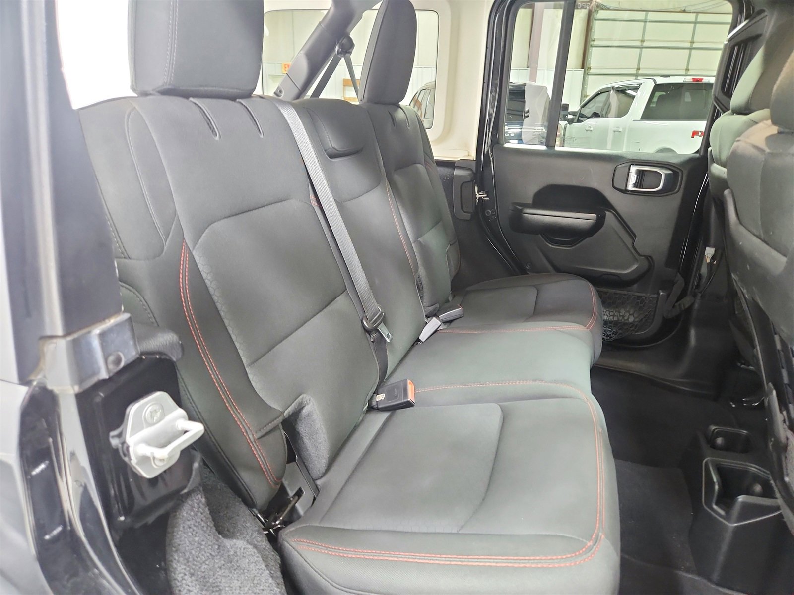 Used 2021 Jeep Wrangler Unlimited Rubicon image 36