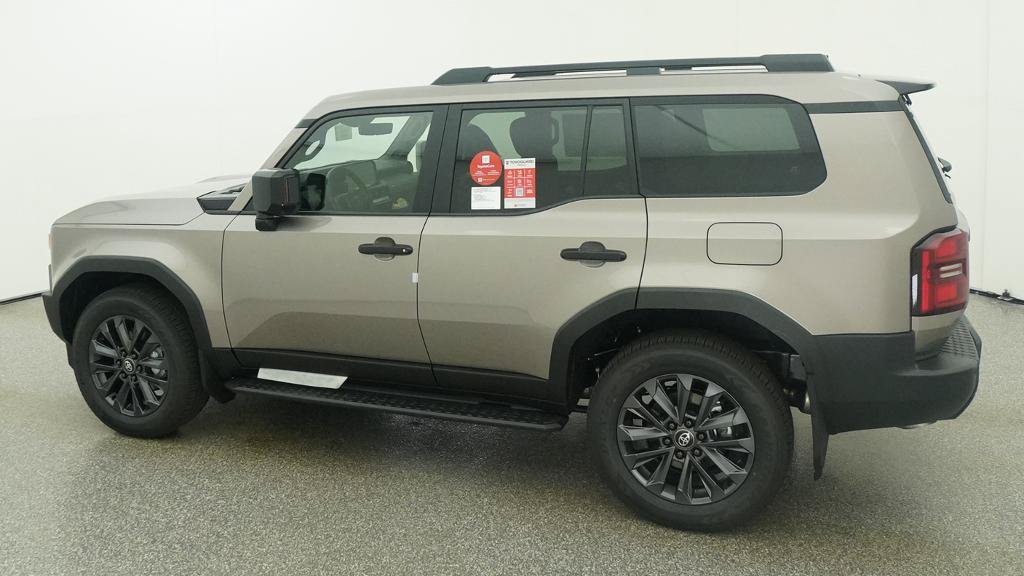 New 2027 Toyota Land Cruiser w/ Premium Package AWD/4WD image 7