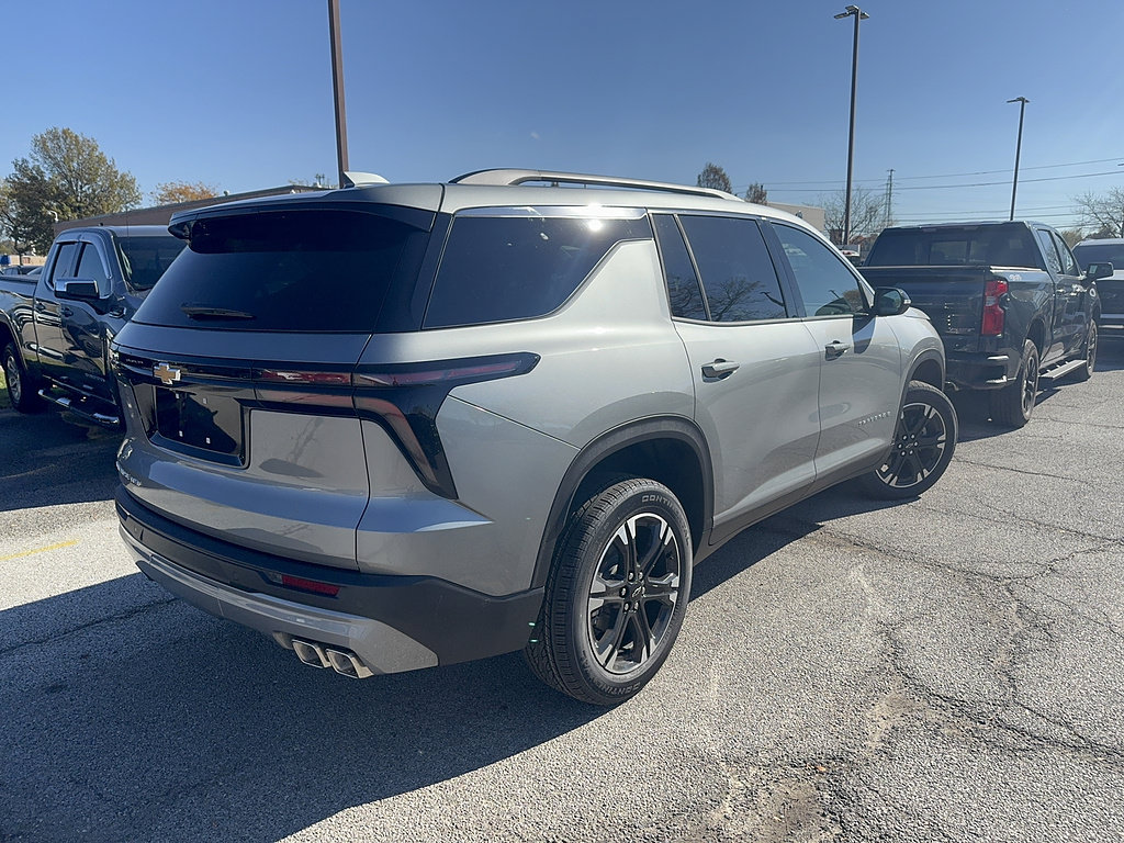 New 2027 Chevrolet Traverse LT AWD/4WD image 5