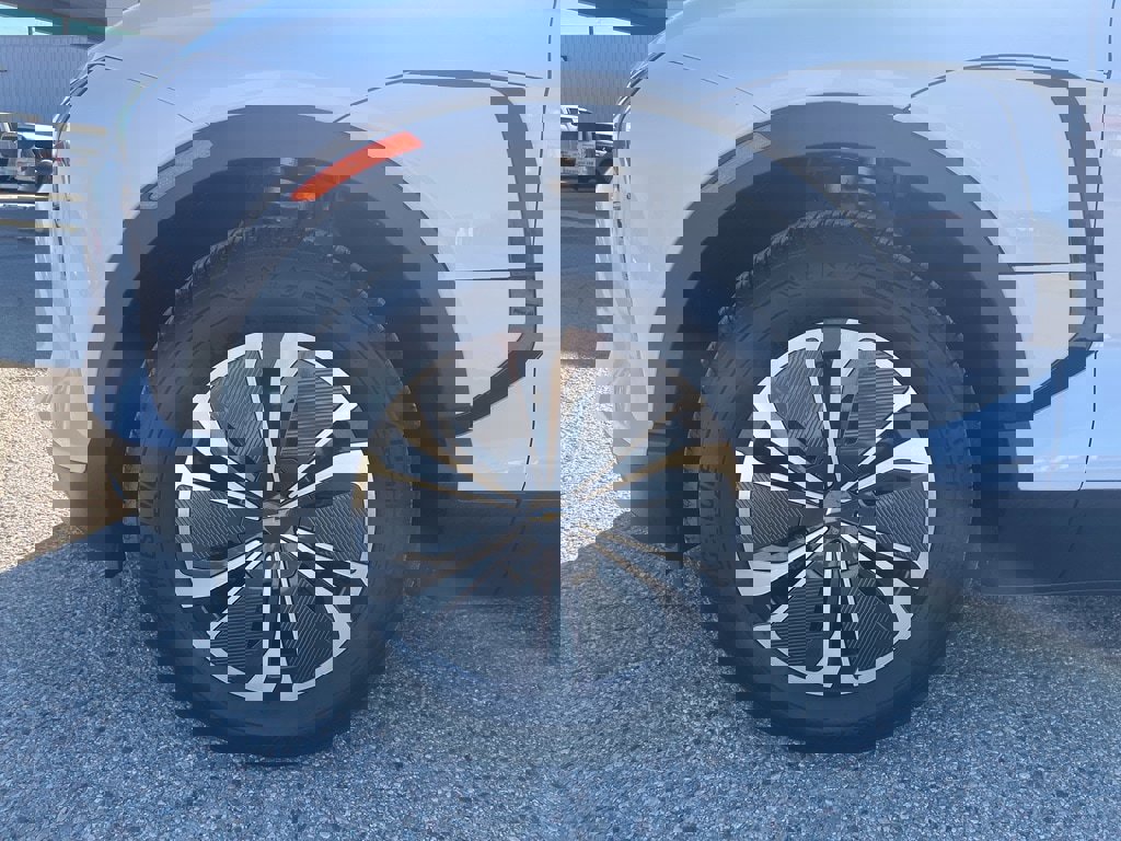 New 2025 Chevrolet Blazer EV LT image 2