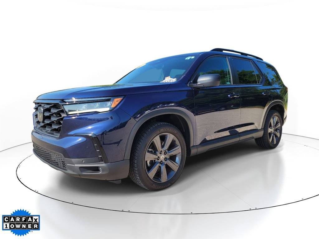 Used 2023 Honda Pilot Sport image 2