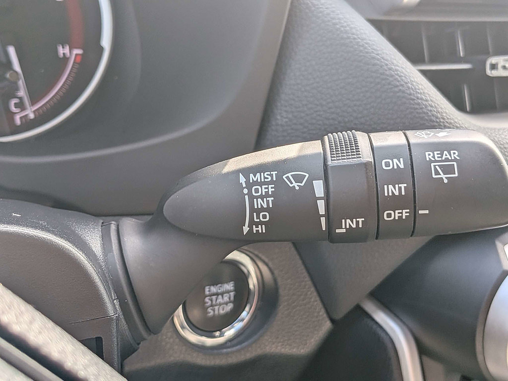 Used 2024 Toyota RAV4 XLE FWD image 27