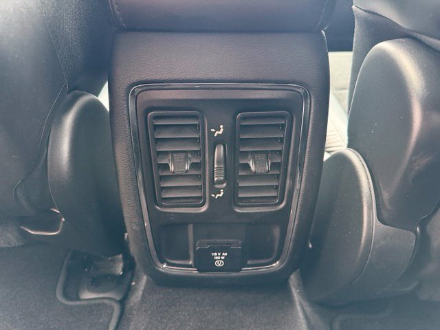 Used 2018 Jeep Grand Cherokee Altitude AWD/4WD image 12