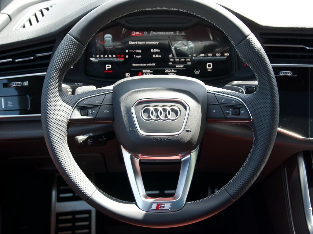 Used 2026 Audi SQ8 Premium Plus AWD/4WD image 14