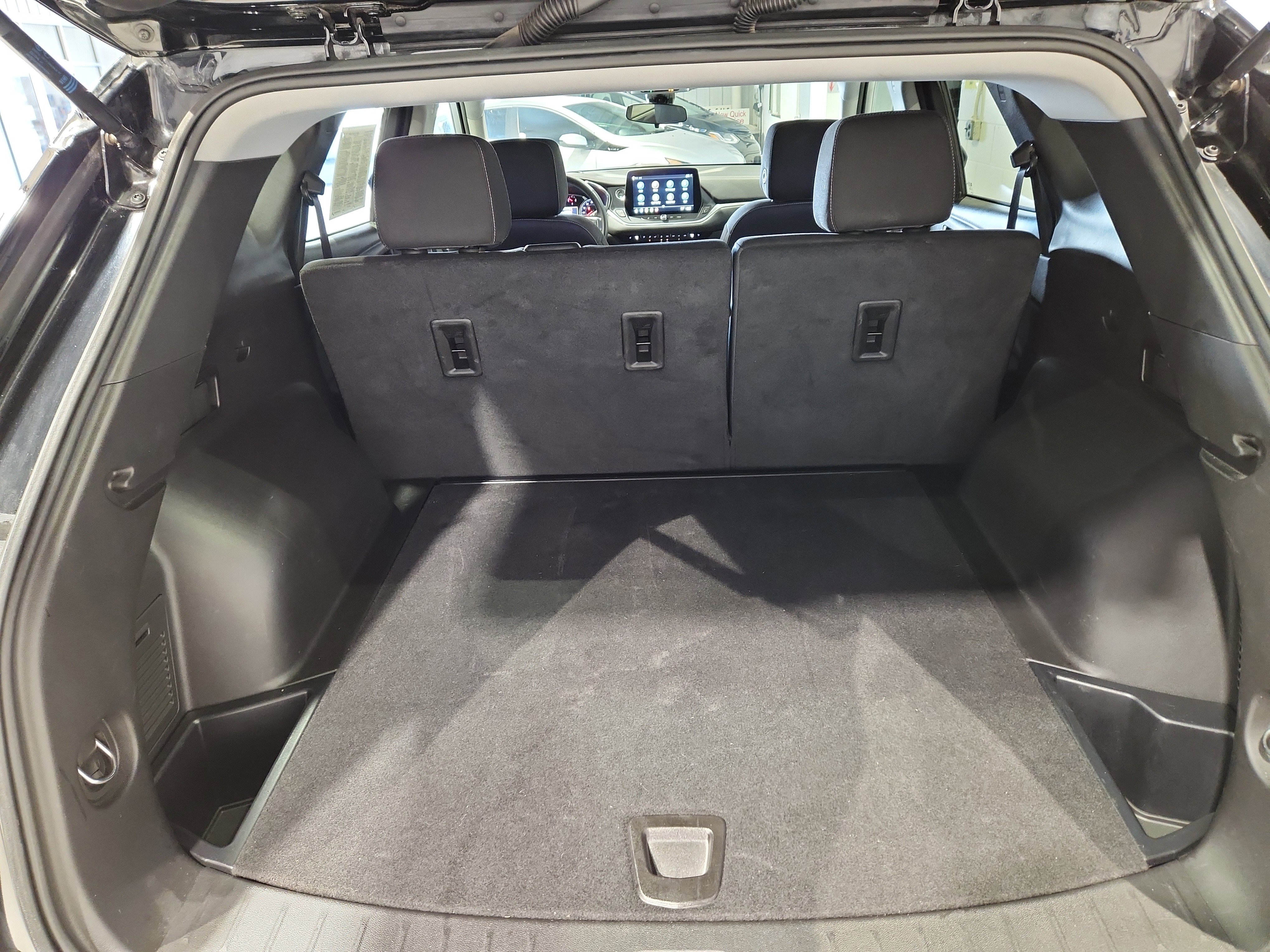 Used 2025 Chevrolet Blazer LT image 20