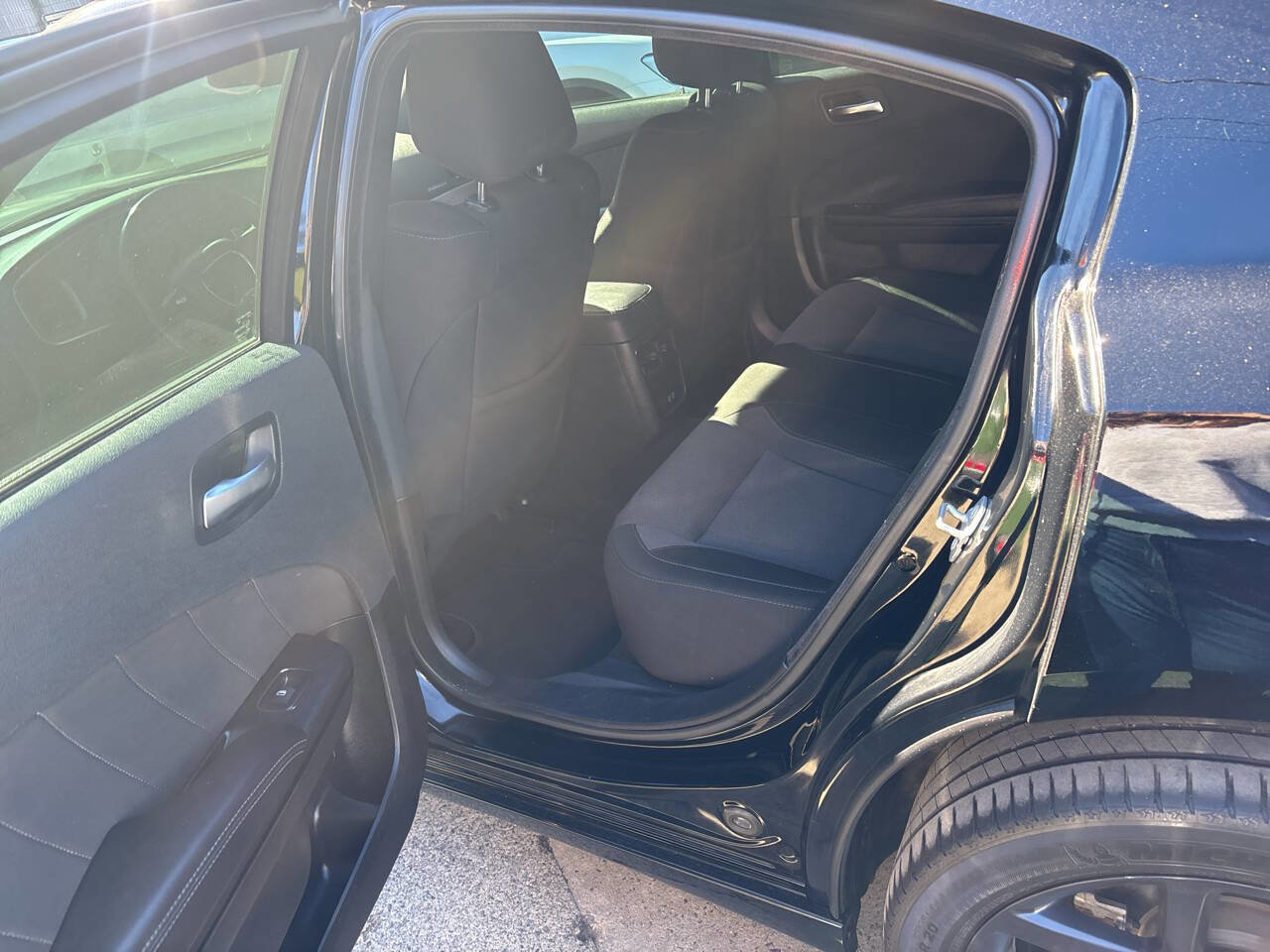 Used 2022 Dodge Charger SXT w/ Blacktop Package image 13