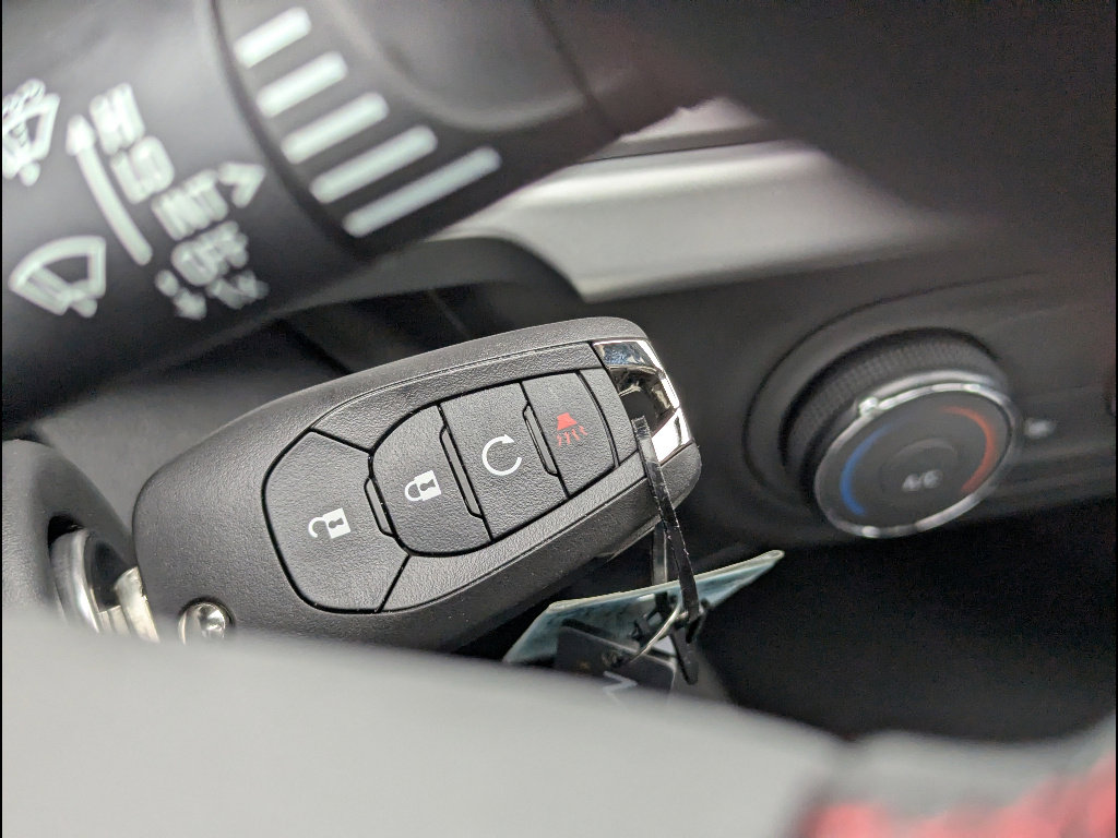 New 2026 Chevrolet Trax RS w/ Sunroof Package image 22