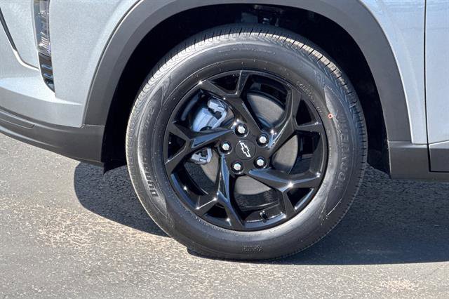 New 2026 Chevrolet Trax LT w/ Driver Confidence Package image 31