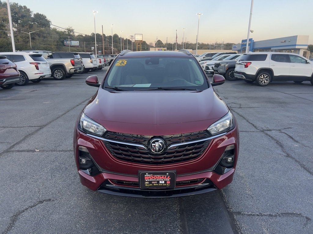 Used 2023 Buick Encore GX Select w/ Sport Touring Package image 2