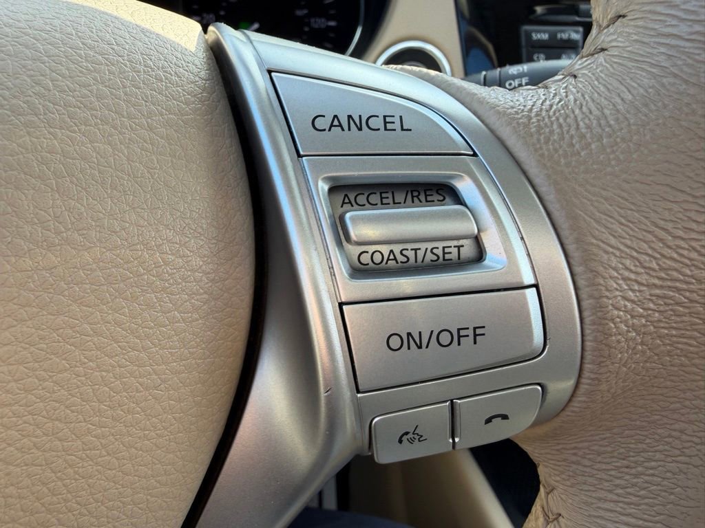 Used 2015 Nissan Rogue SL image 17