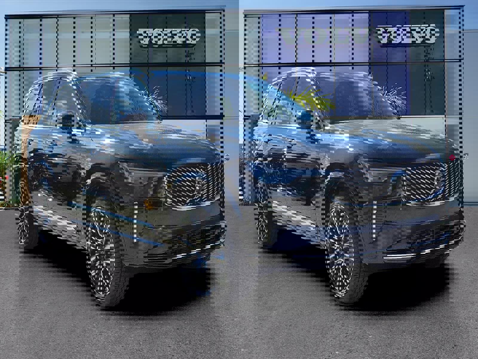 New 2026 Volvo XC90 B6 Plus w/ Protection Package Premier image 1