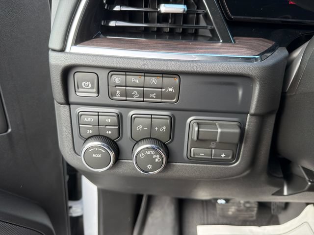 New 2026 Chevrolet Tahoe LS w/ LS Custom Edition AWD/4WD image 27