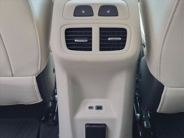 Used 2023 Buick Envision Avenir FWD image 19