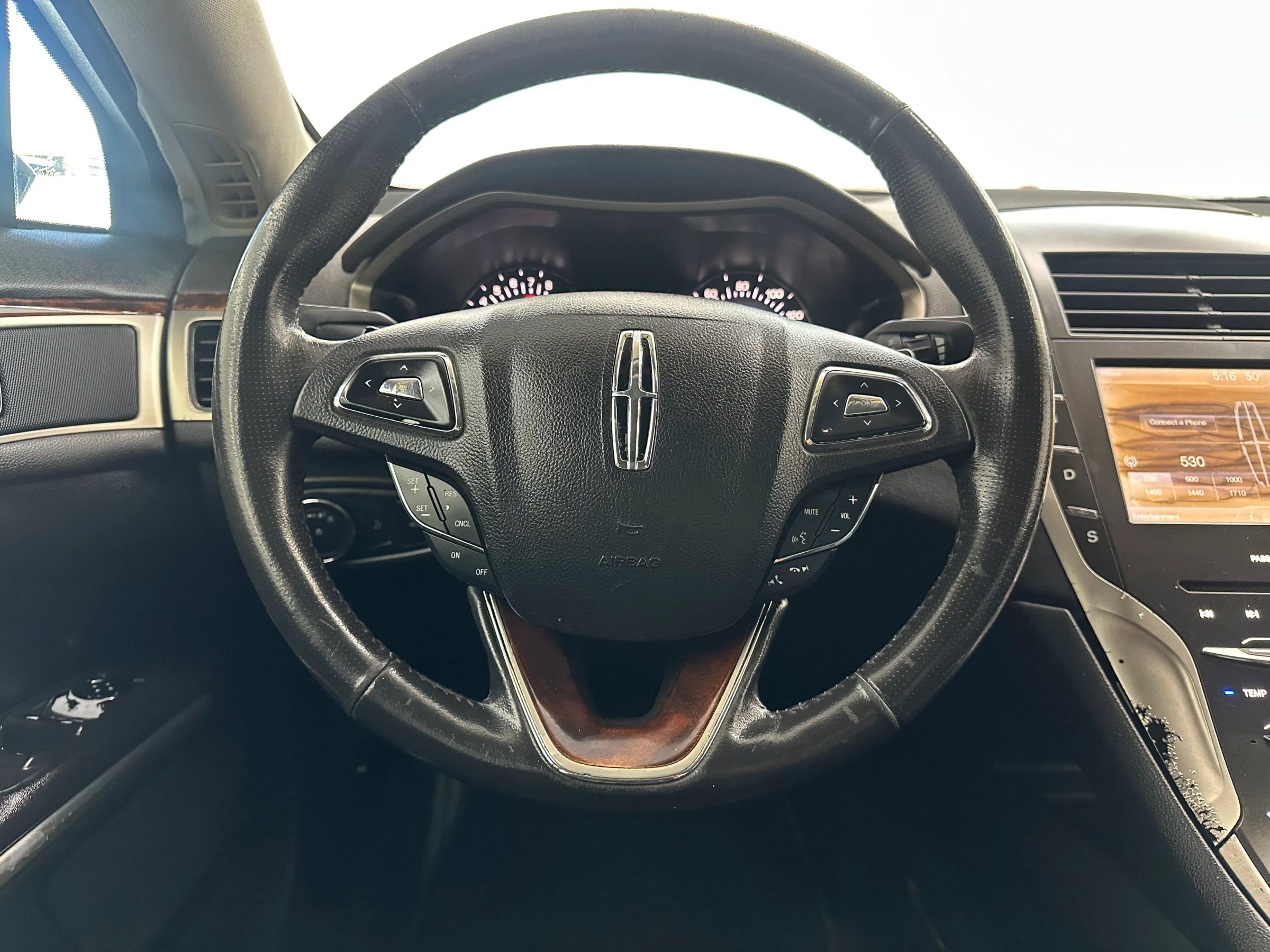 Used 2013 Lincoln MKZ FWD image 19