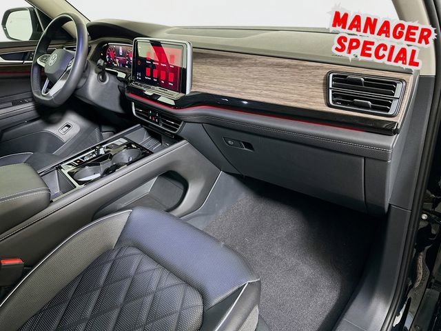 Used 2025 Volkswagen Atlas SEL Premium R-Line image 31