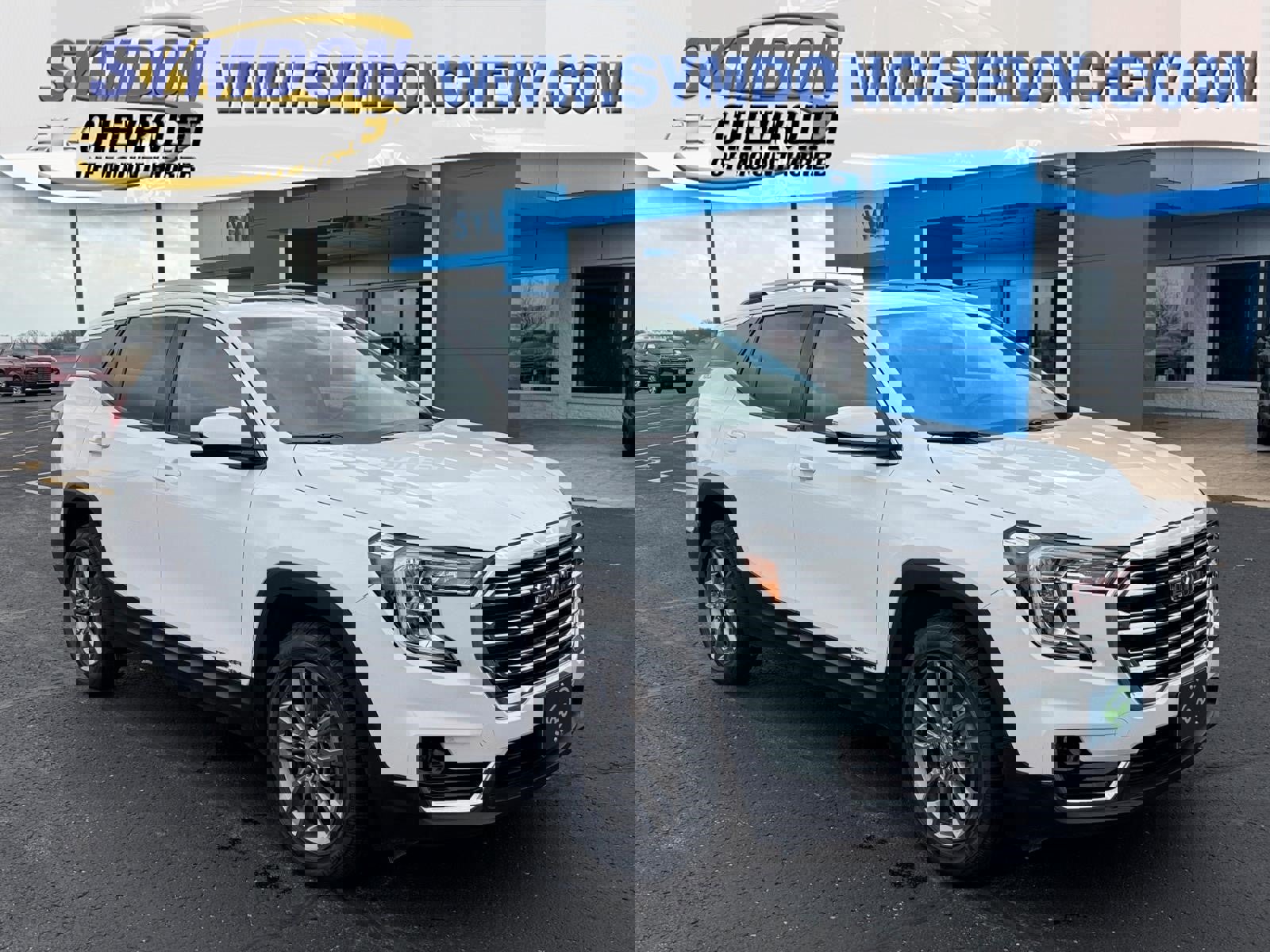 Certified 2023 GMC Terrain SLT w/ LPO, Floor Liner Package image 1