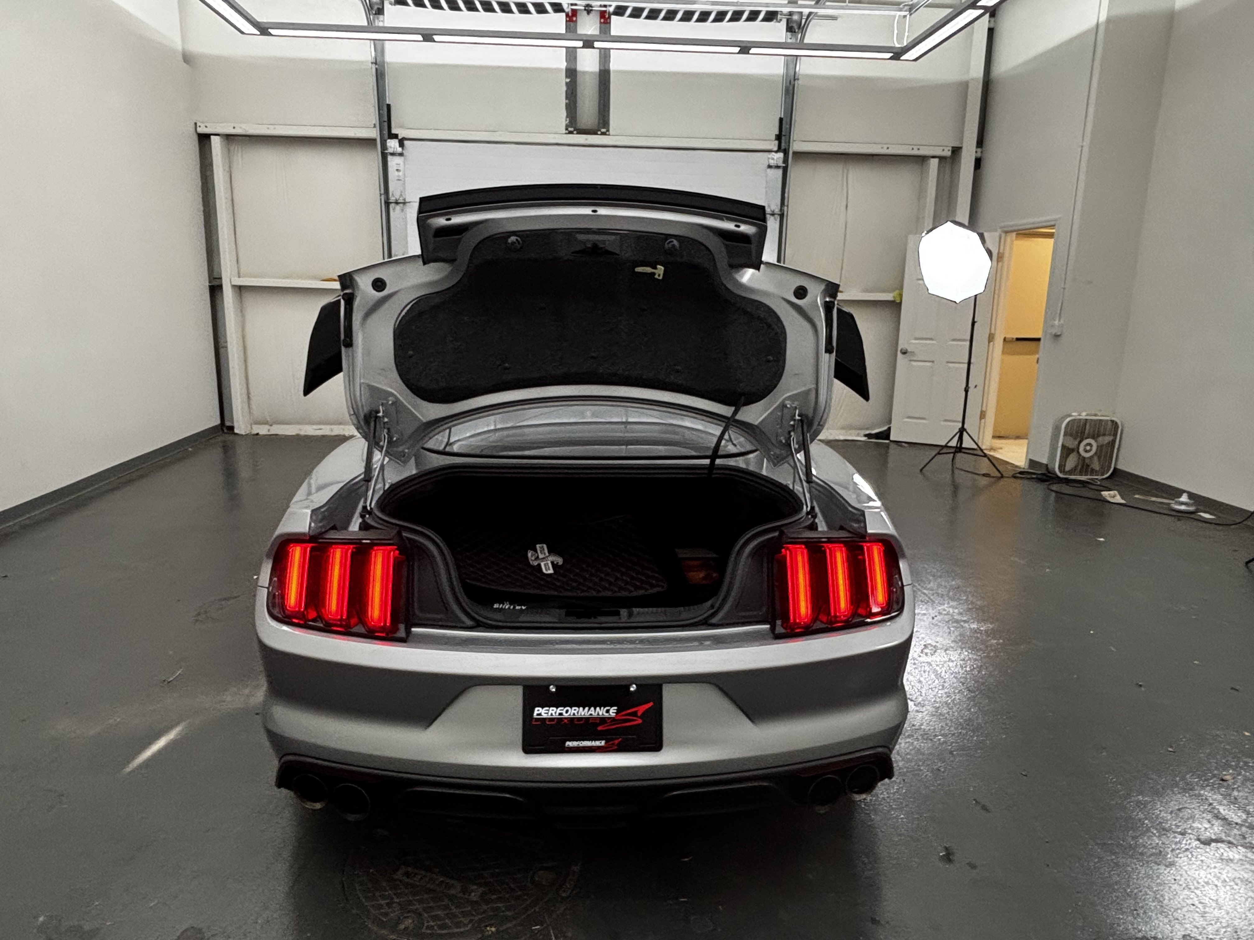 Used 2020 Ford Mustang Shelby GT350R w/ GT350R Equipment Group 920A RWD image 8