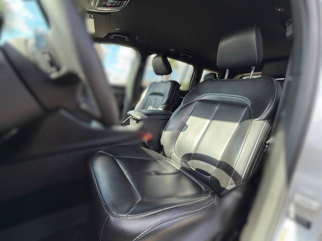 Used 2024 Jeep Grand Cherokee L Limited RWD image 11