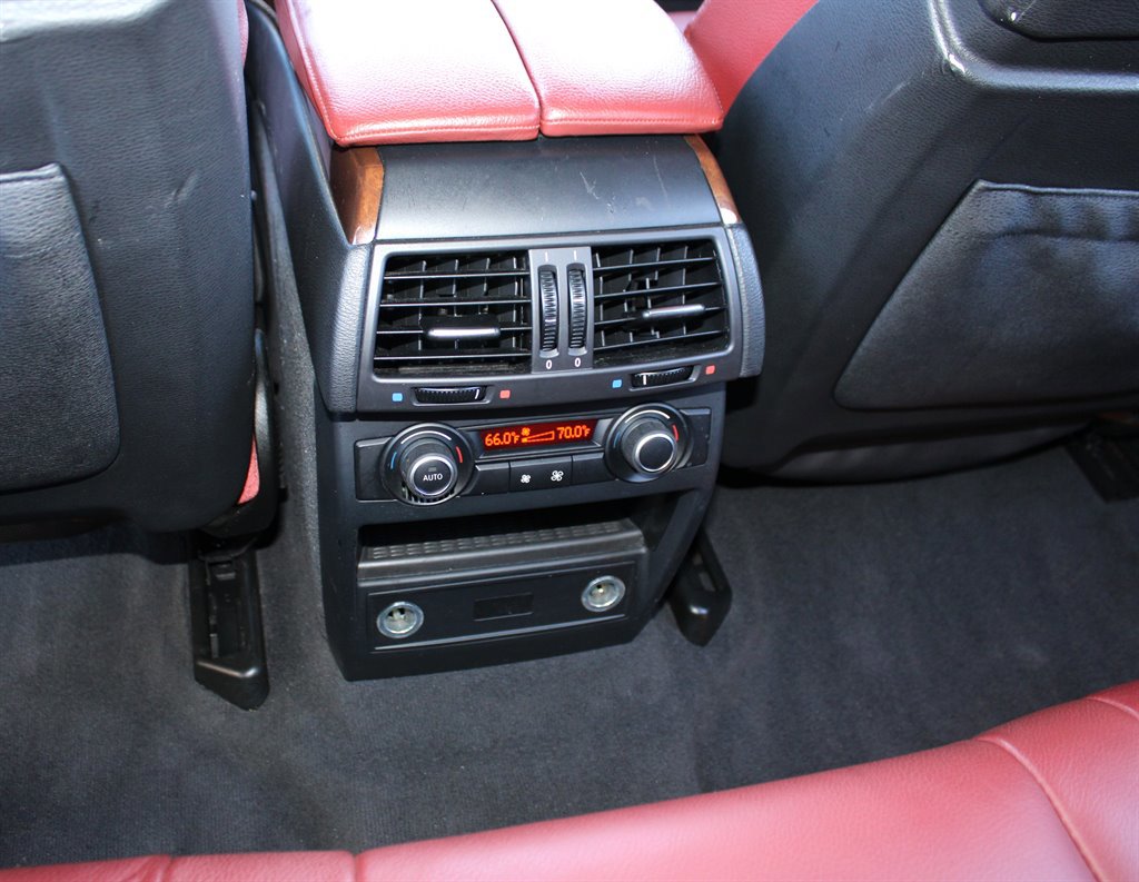 Used 2014 BMW X6 xDrive50i image 21