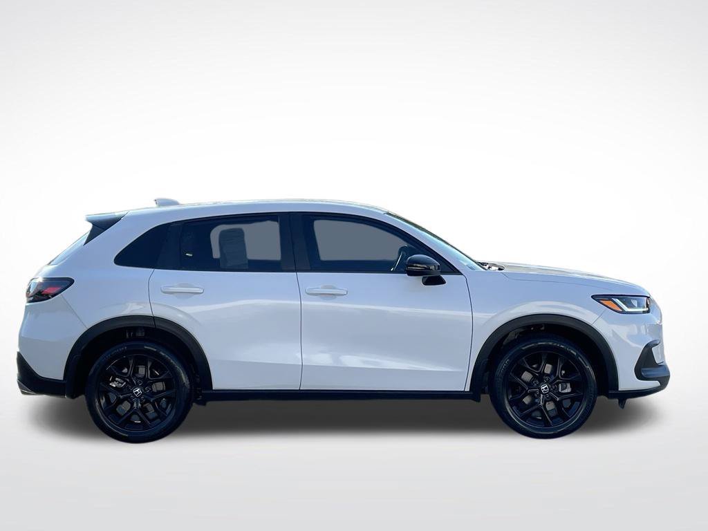 Certified 2025 Honda HR-V Sport image 7