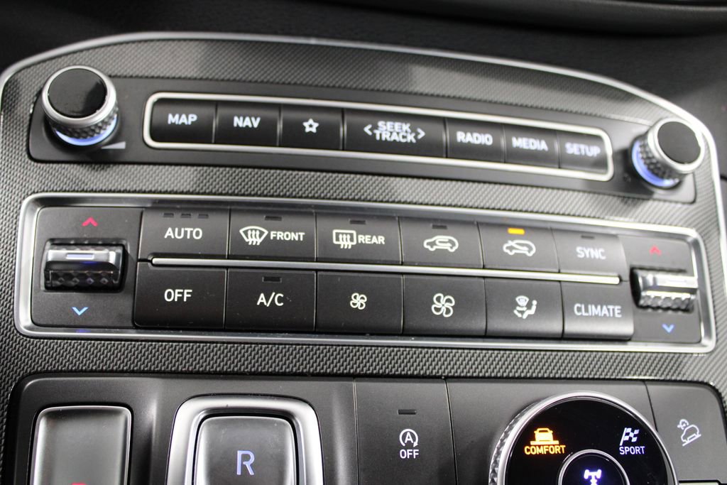 Used 2023 Hyundai Santa Fe SEL image 45