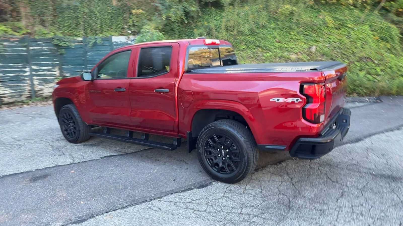 Used 2026 Chevrolet Colorado W/T AWD/4WD image 6