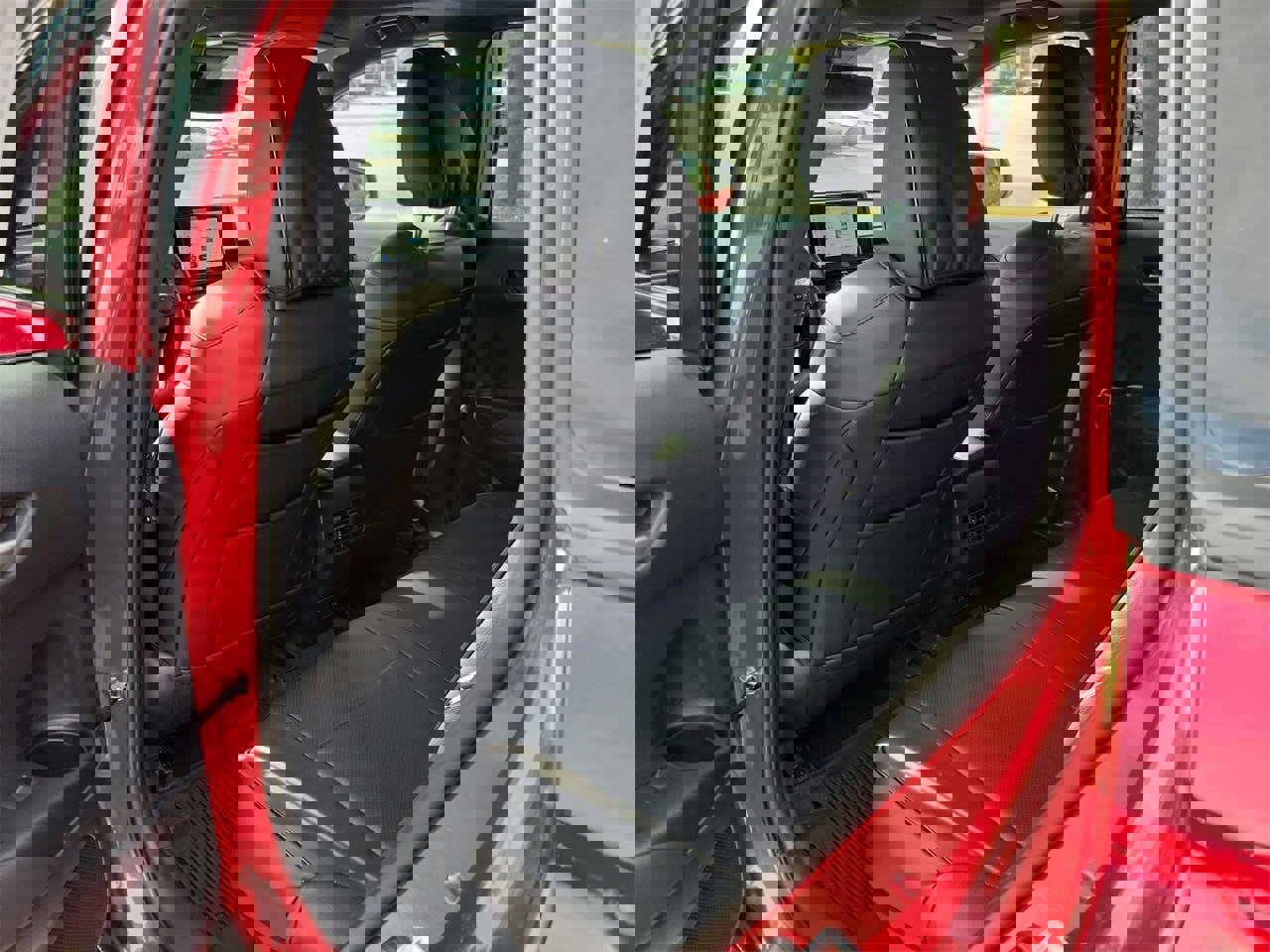 Used 2025 Toyota Corolla Cross AWD Hybrid image 10