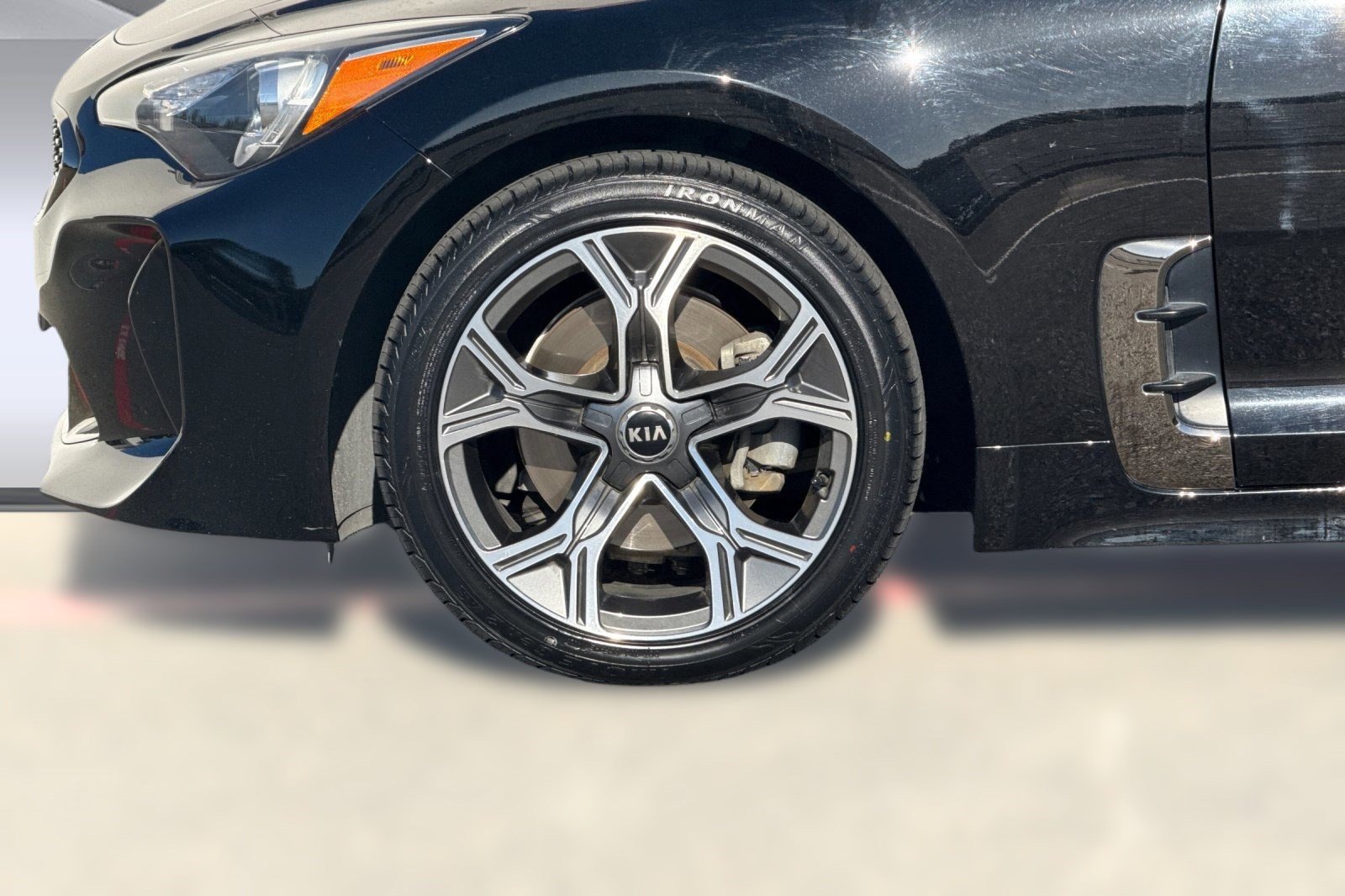 Used 2020 Kia Stinger GT-Line image 11