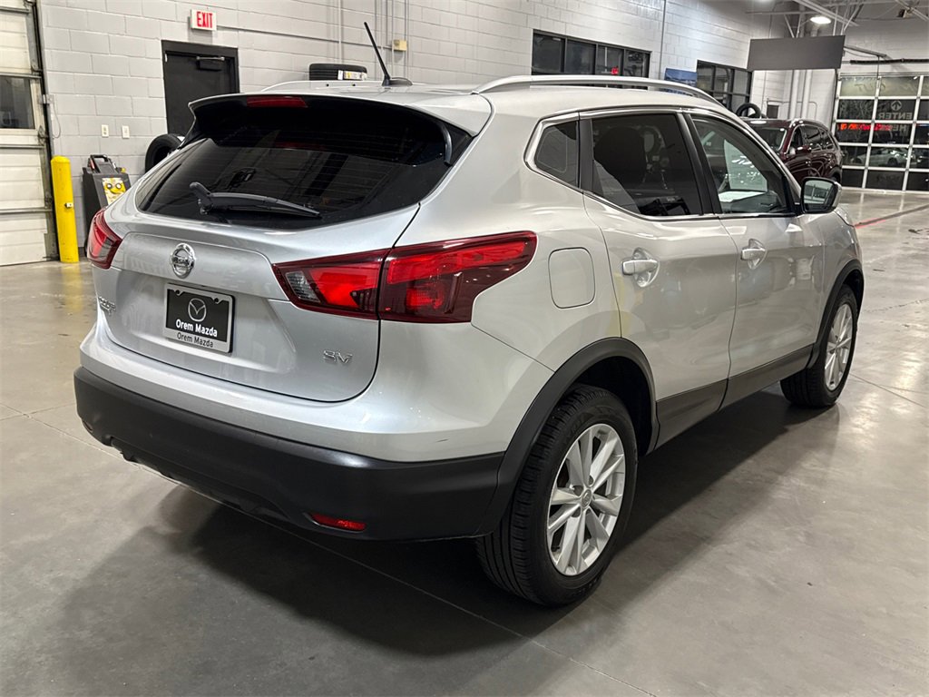 Used 2017 Nissan Rogue Sport SV image 4