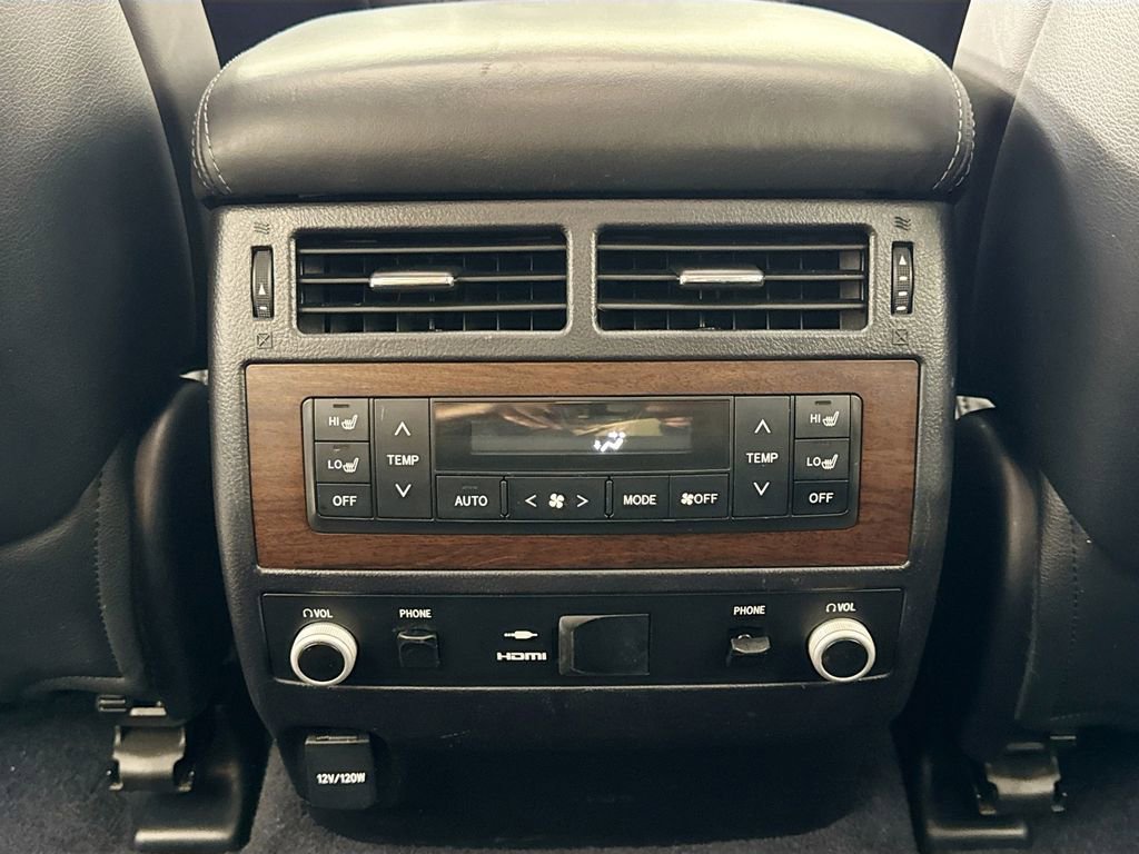 Used 2016 Toyota Land Cruiser AWD/4WD image 33