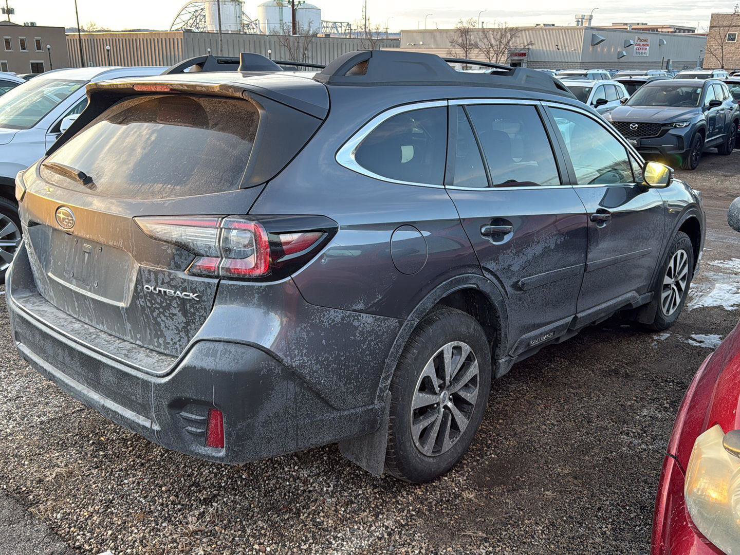 Used 2022 Subaru Outback Premium image 7