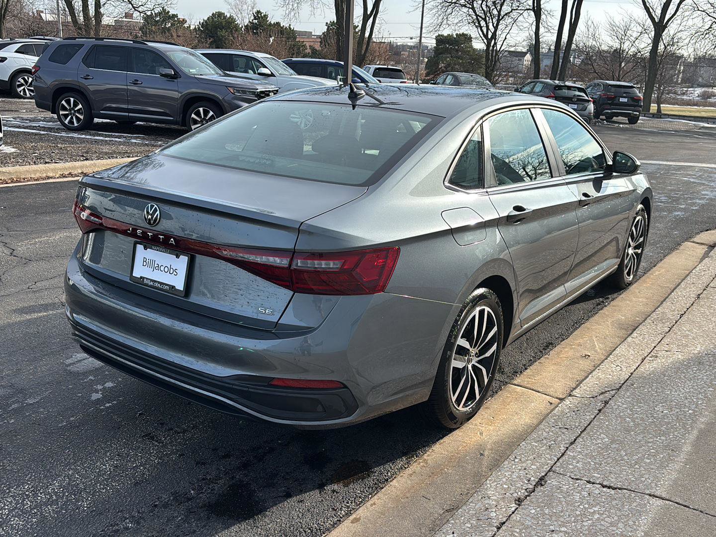 Used 2025 Volkswagen Jetta SE image 8