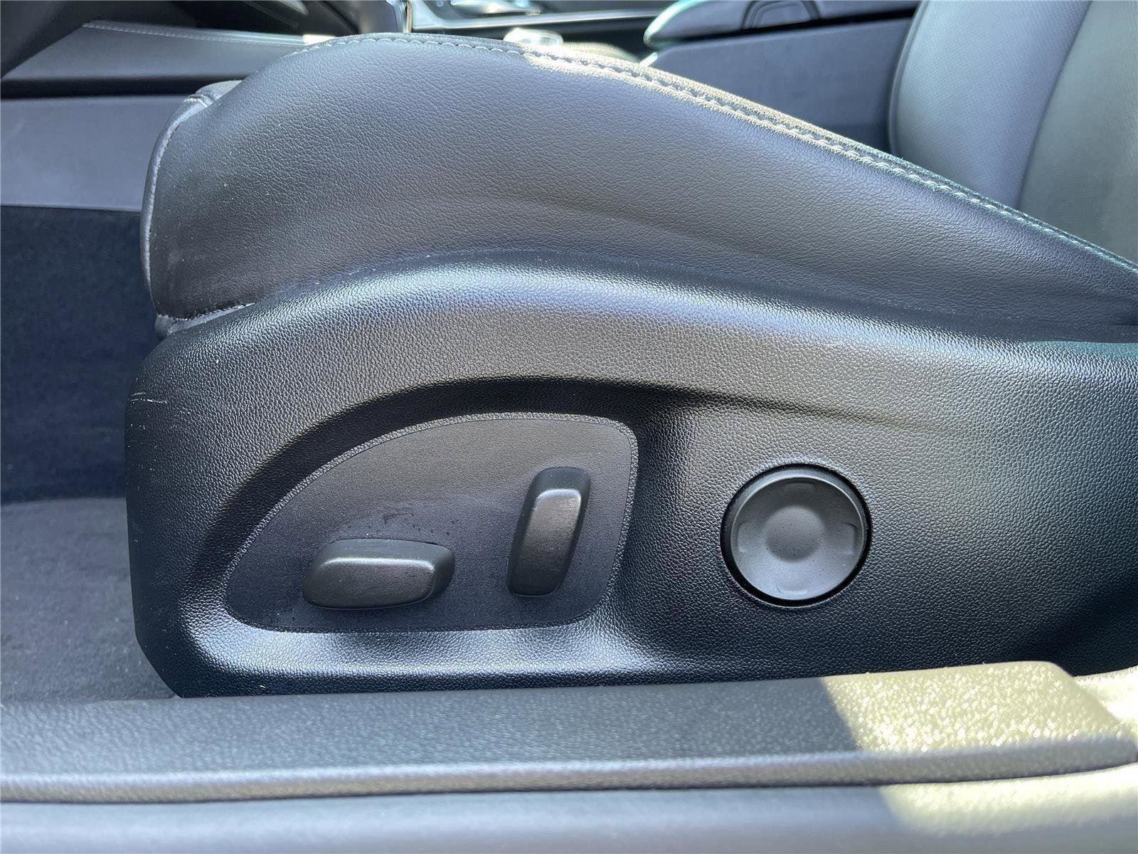 Used 2024 Cadillac CT4 Premium Luxury image 17