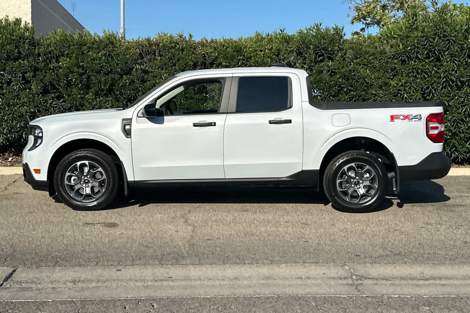 New 2026 Ford Maverick XLT w/ XLT Luxury Package AWD/4WD image 5