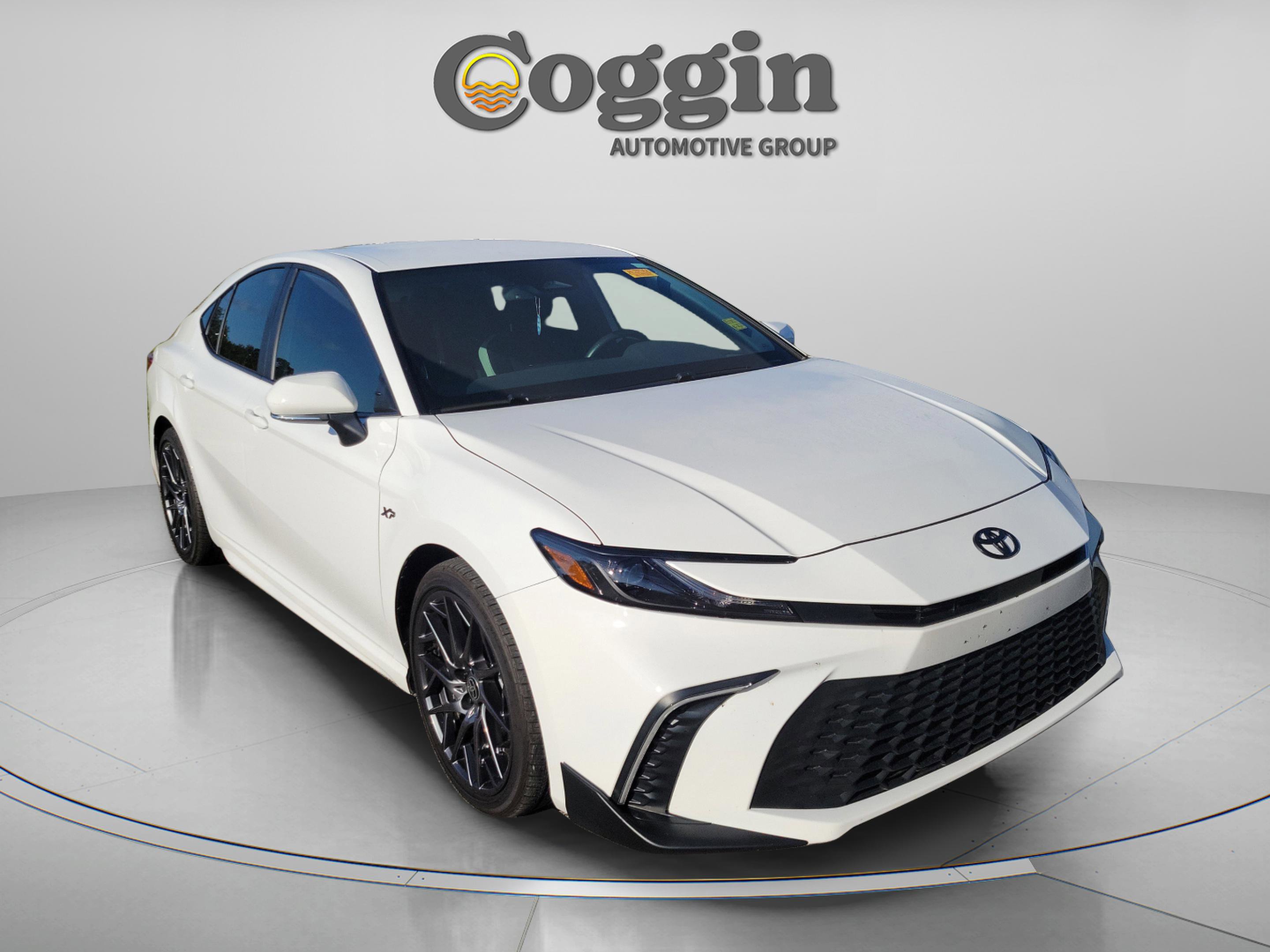 Certified 2025 Toyota Camry SE w/ Convenience Package FWD image 6