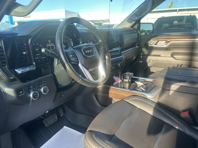 Used 2024 GMC Sierra 1500 Elevation w/ Elevation Premium Package AWD/4WD image 19