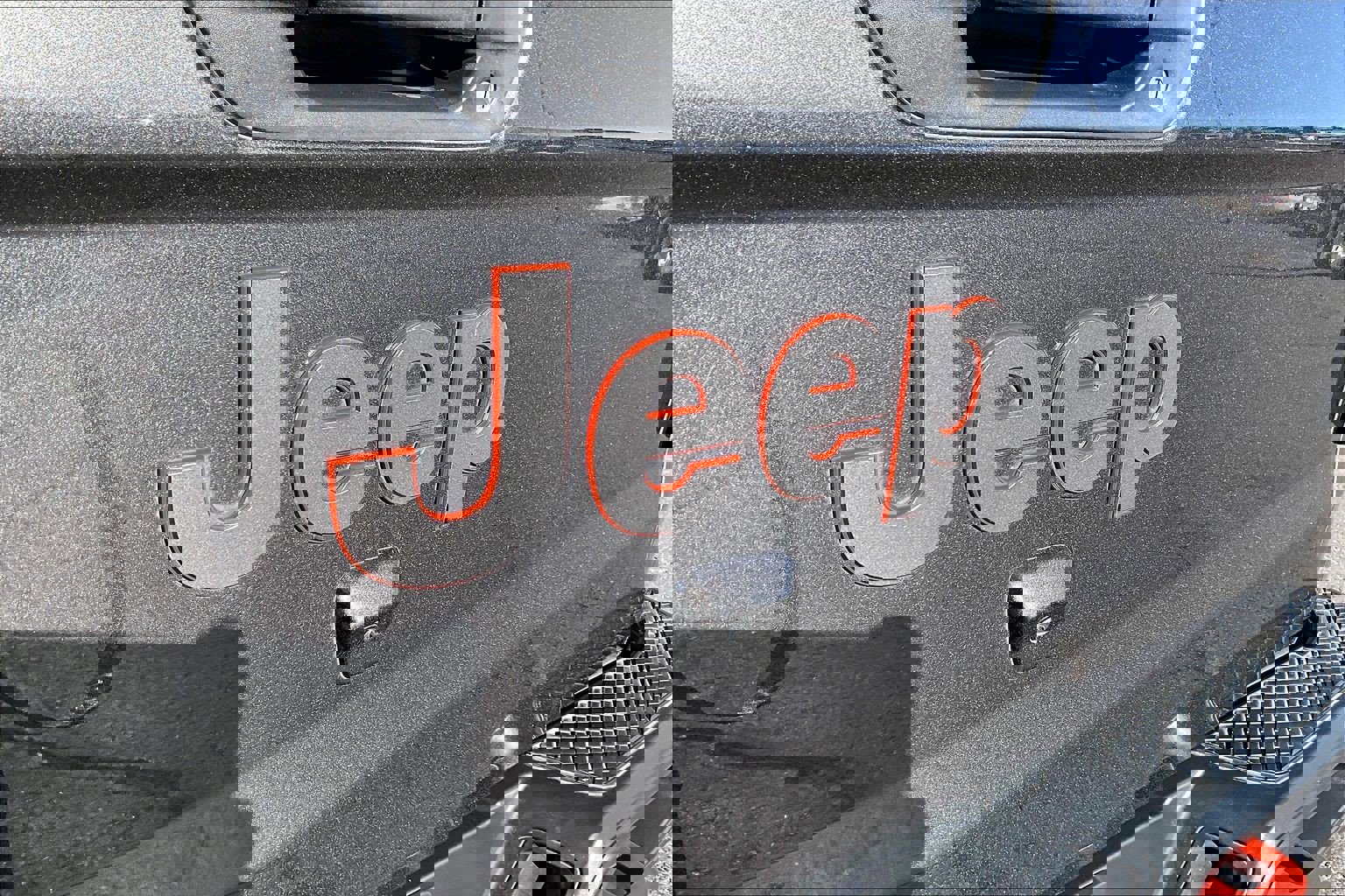 Used 2023 Jeep Gladiator Mojave w/ Cold Weather Group image 25