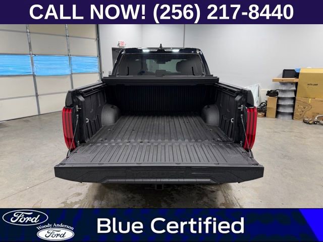 Used 2022 Toyota Tundra SR5 w/ Convenience Package image 7