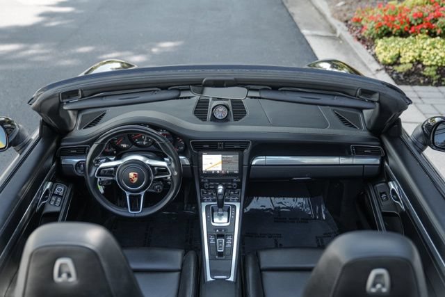 Used 2019 Porsche 911 Carrera RWD image 24