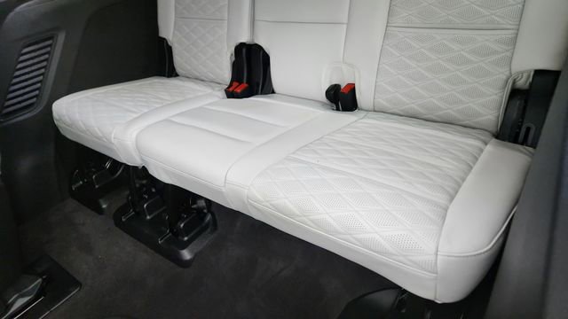 Used 2026 Cadillac Escalade Platinum Sport AWD/4WD image 28