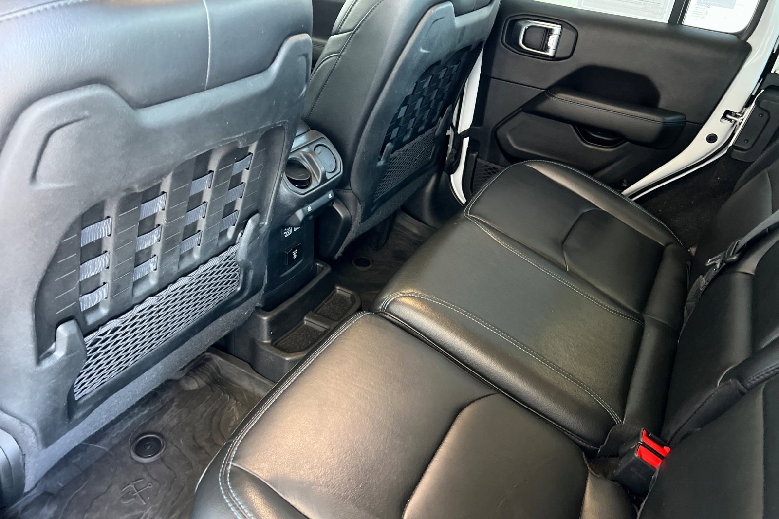 Used 2022 Jeep Wrangler Unlimited Rubicon 4xe w/ Steel Bumper Group image 12