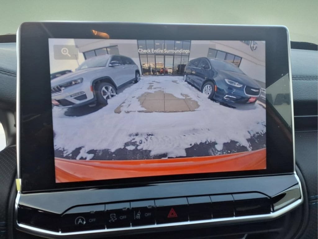 New 2026 Jeep Compass Latitude AWD/4WD image 9