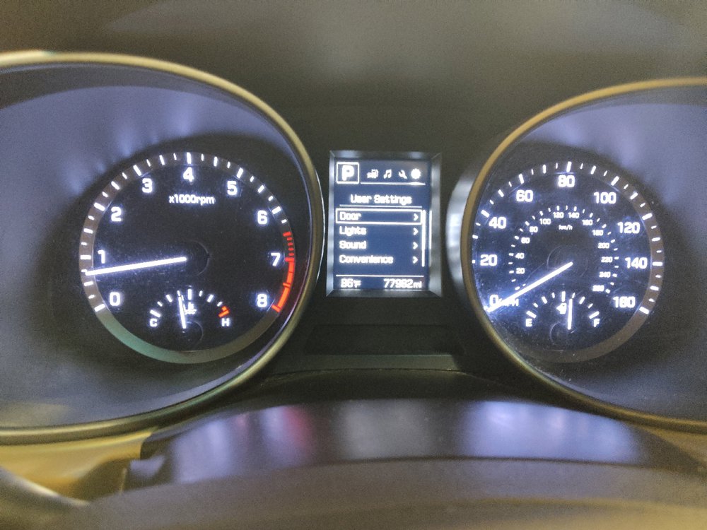 Used 2018 Hyundai Santa Fe Sport w/ 2.4L Value Package 02 AWD/4WD image 23